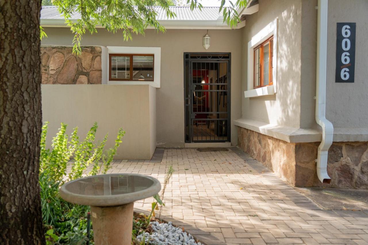 Rueby'S Guesthouse Dullstroom Ngoại thất bức ảnh